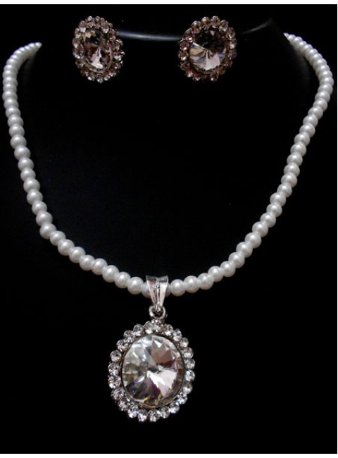 Pearl Necklace